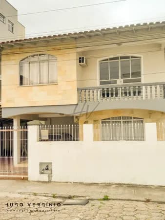 Casa com viabilidade comercial - Ponte do Imaruim