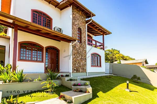 Casa mobiliada a venda em Forquilinhas - São José/SC