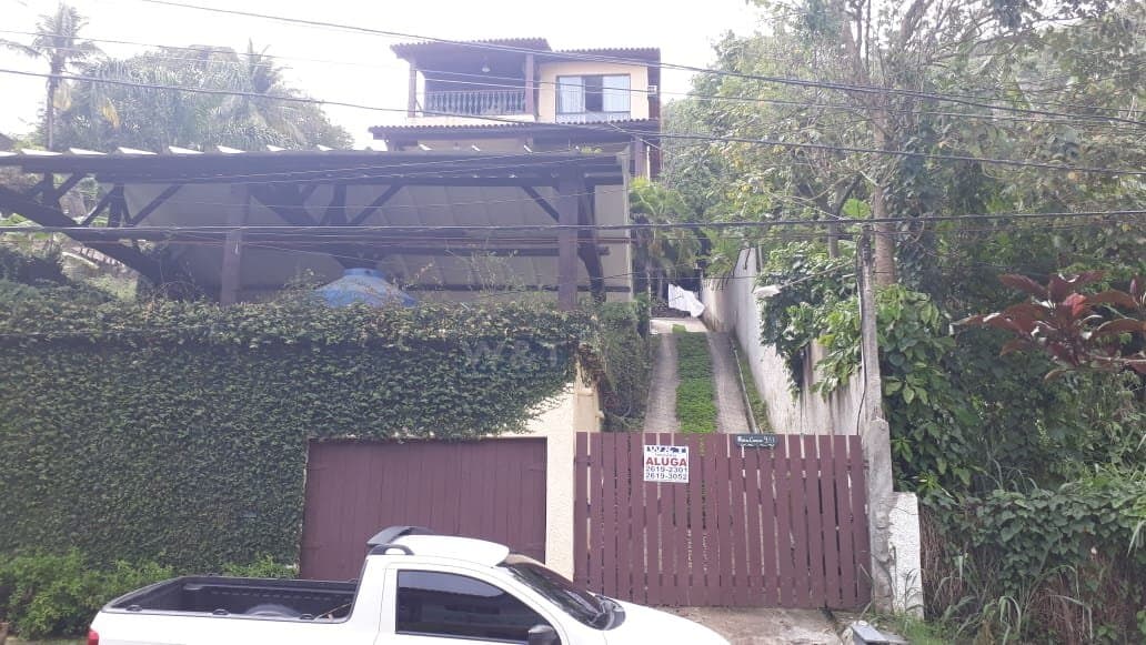Casa Padrão para Venda em Piratininga Niterói-RJ