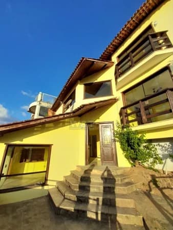 Casa Alto Padrão para Venda em Piratininga Niterói-RJ