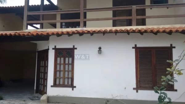 Casa Padrão para Venda em Piratininga Niterói-RJ