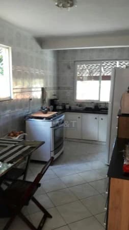 Casa Padrão para Venda em Piratininga Niterói-RJ