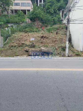 Lote/Terreno em Niterói - Piratininga