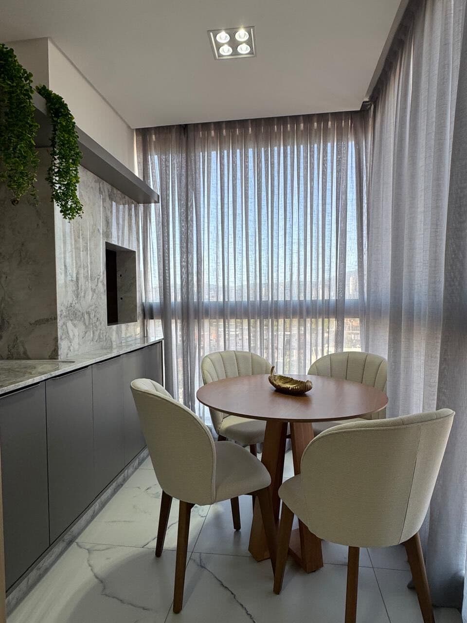 Apartamento Alto Padrão em Meia Praia, Itapema/SC