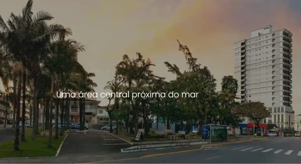 Apartamento frente para avenida no Centro de Itapema!