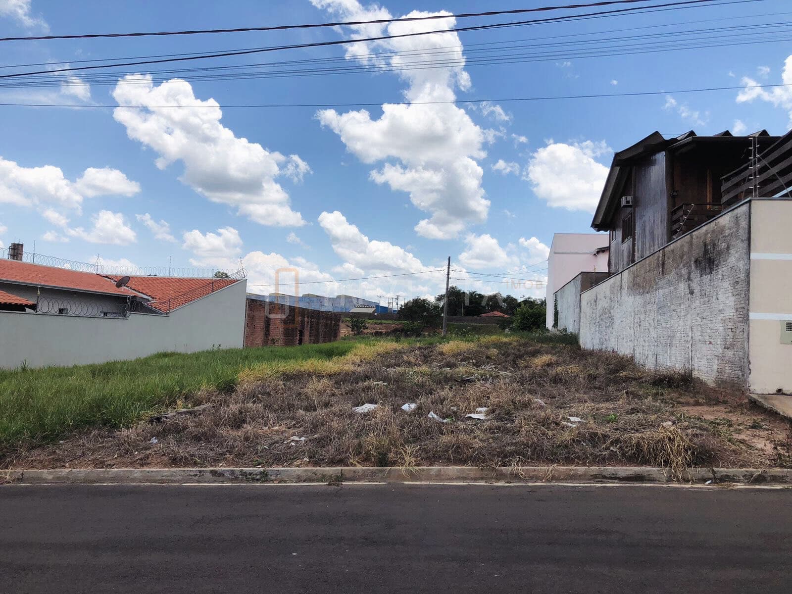 Lote/Terreno à Venda, 160 m² no Bairro Santa Clara ll