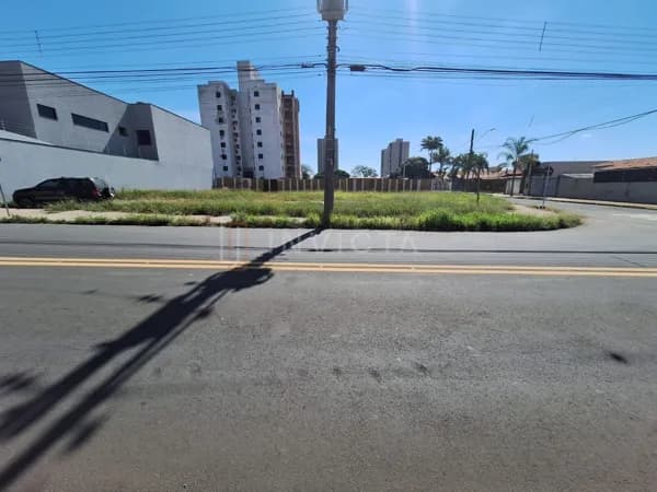 Lote/Terreno em Rio Claro - Jardim Portugal