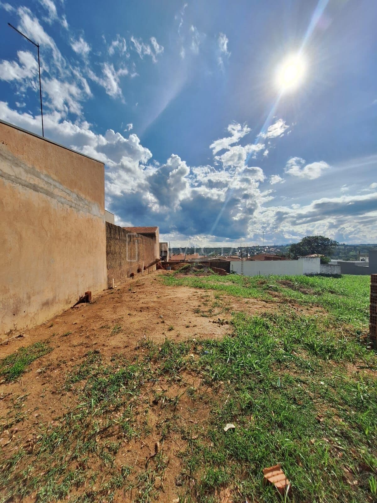 Terreno á Venda - Bairro Diário Ville