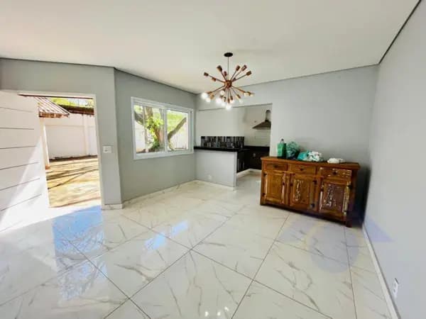 Casa à venda no bairro Chácara Luza em Rio Claro/SP