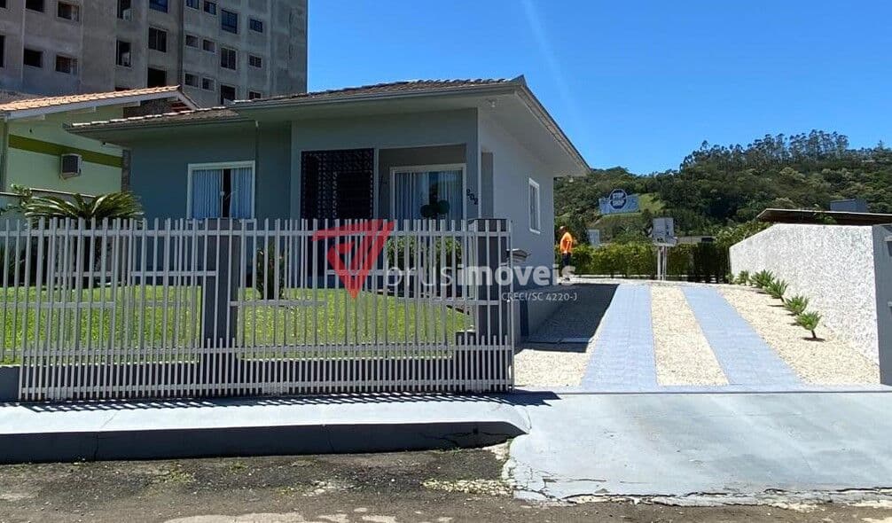 Casa em Brusque - Santa Terezinha