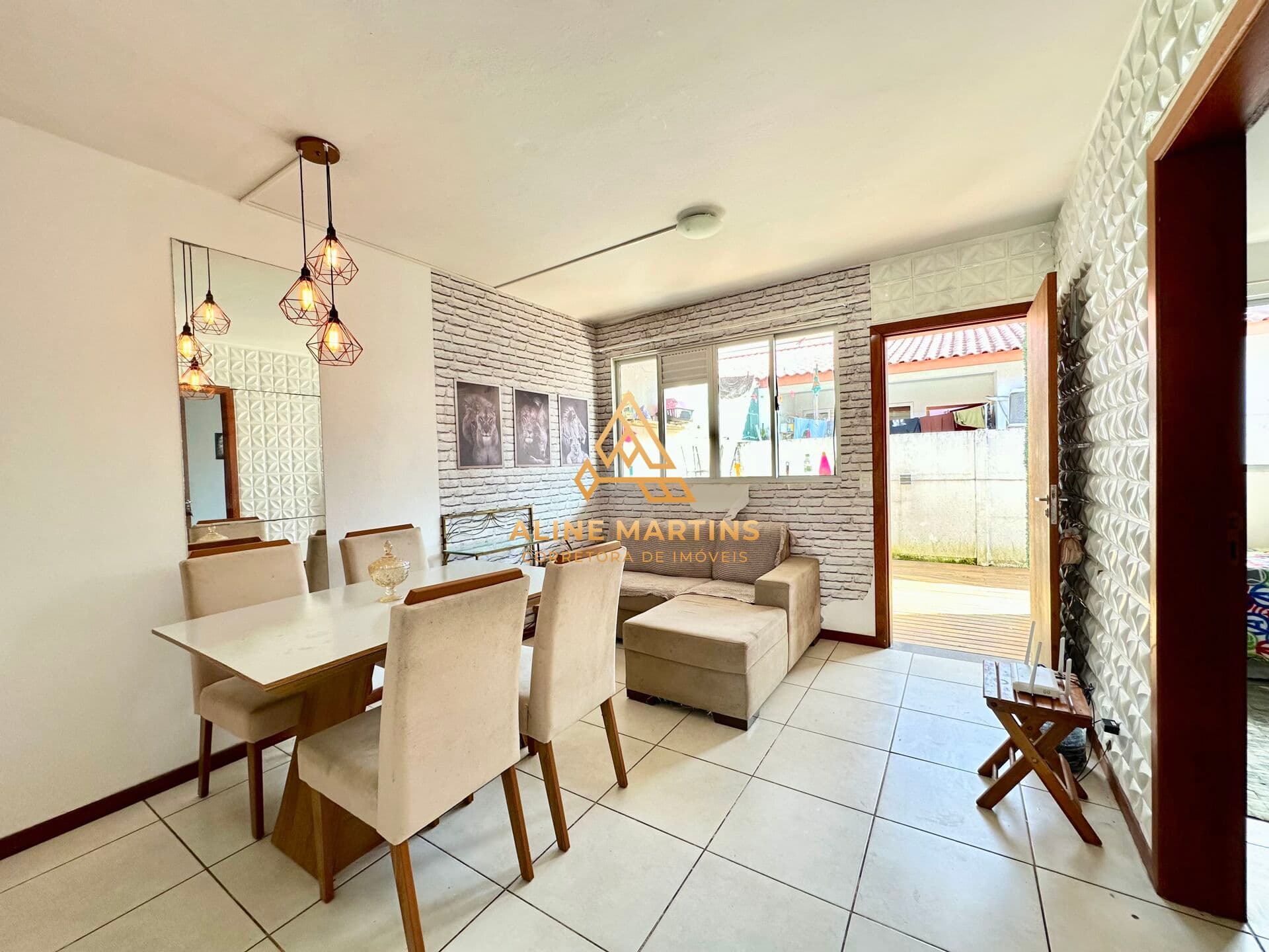 Casa de Condomínio em São José - Forquilhas