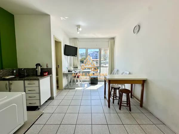 Sala Comercial na Trindade!