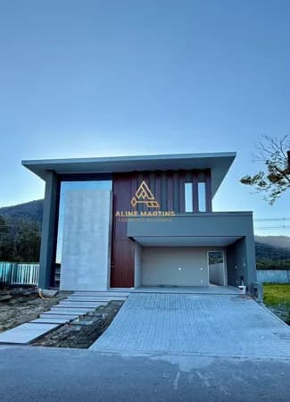Casa Alto Padrão no Condomínio Reserva da Pedra