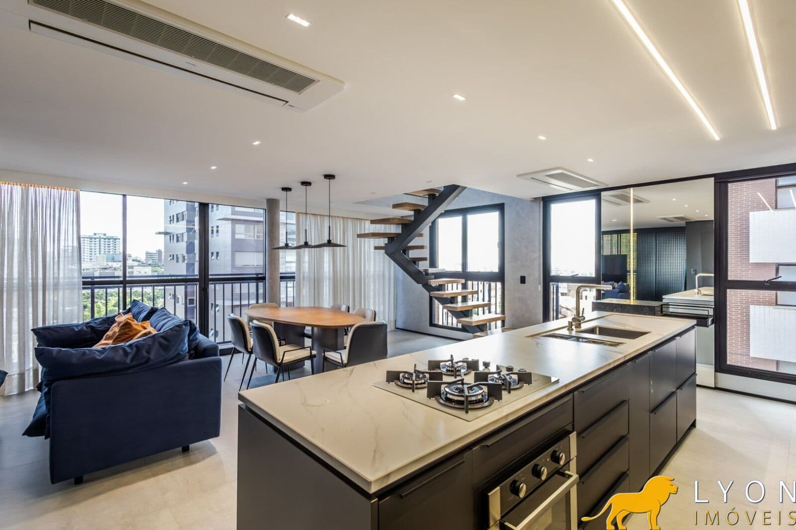 Apartamento duplex a venda com 02 suítes, 02 vagas e 121m² no bairro Auxiliadora em Porto Alegre.