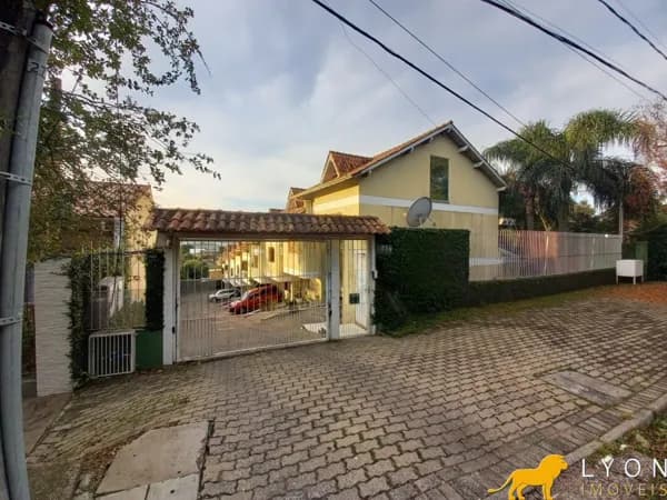 Casa de Condomínio em Porto Alegre - Jardim Floresta