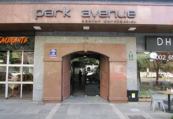 Sala/Conjunto em Porto Alegre - Auxiliadora