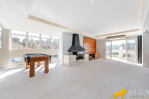 Cobertura à venda com 3 dormitórios (1 suíte) no Bela Vista, 260m² e 4 vagas