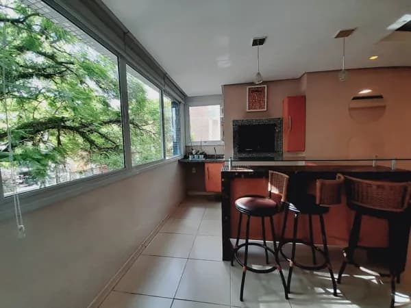 Apartamento Alto Padrão com churrasqueira e closet