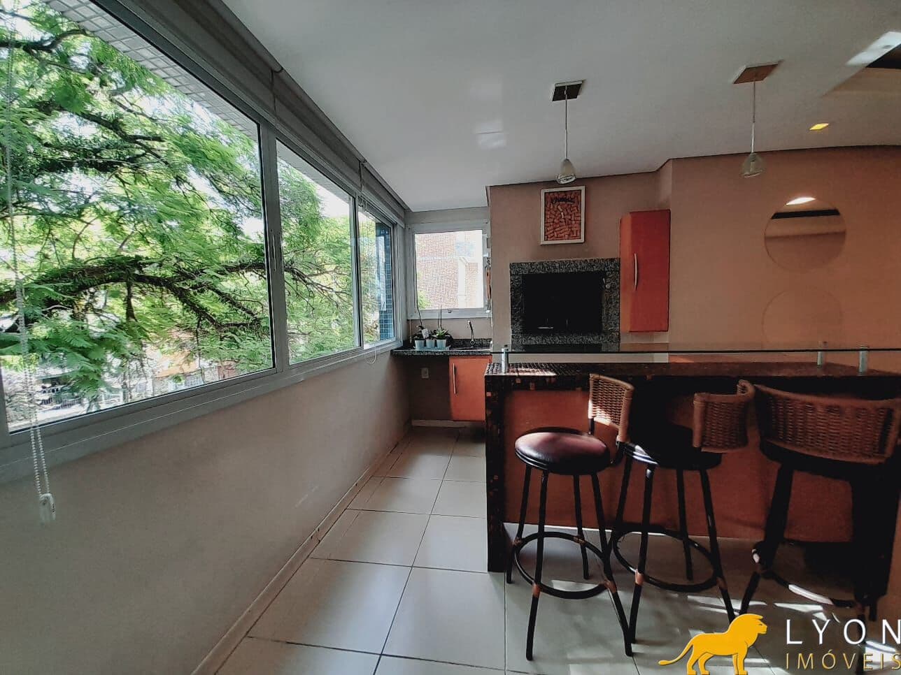 Apartamento Alto Padrão com churrasqueira e closet