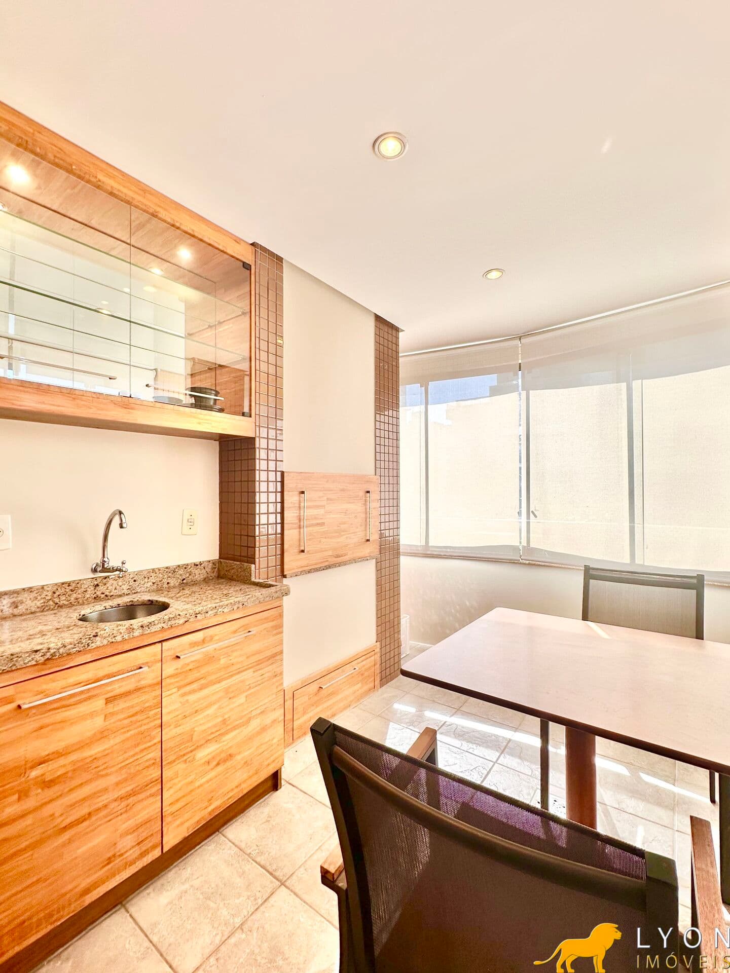 Apartamento de 2 dormitórios à venda no bairro Petrópolis - Porto Alegre/RS