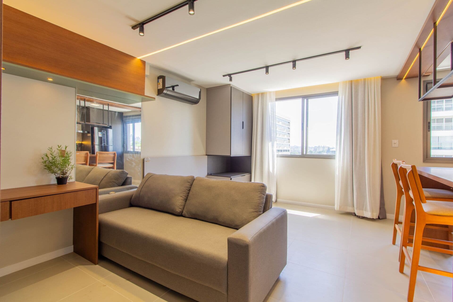 Apartamento loft mobiliado para alugar com vaga no bairro Central Parque em Porto Alegre