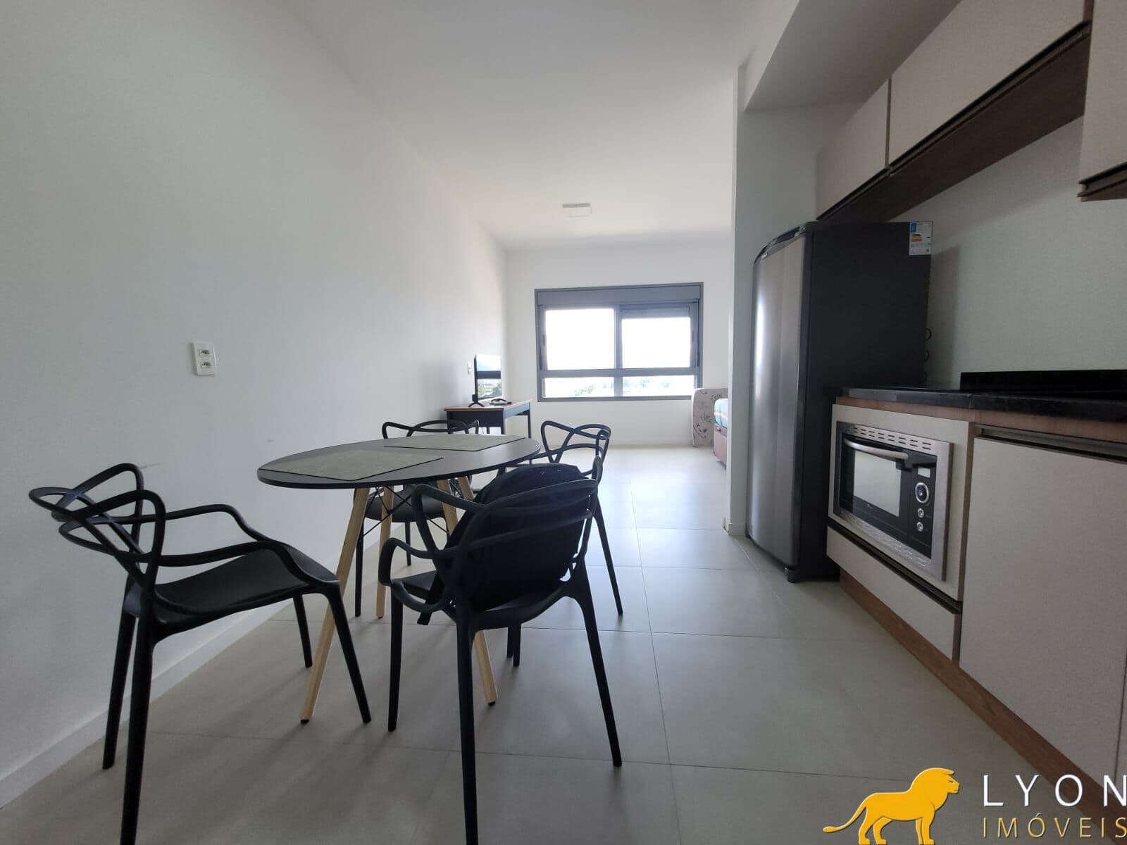 Apartamento Loft mobiliado para alugar com 01 Dormitório, 35m² e 01 Vaga no bairro Teresópolis em Porto Alegre.