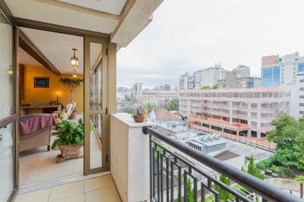 Apartamento em Porto Alegre - Moinhos de Vento