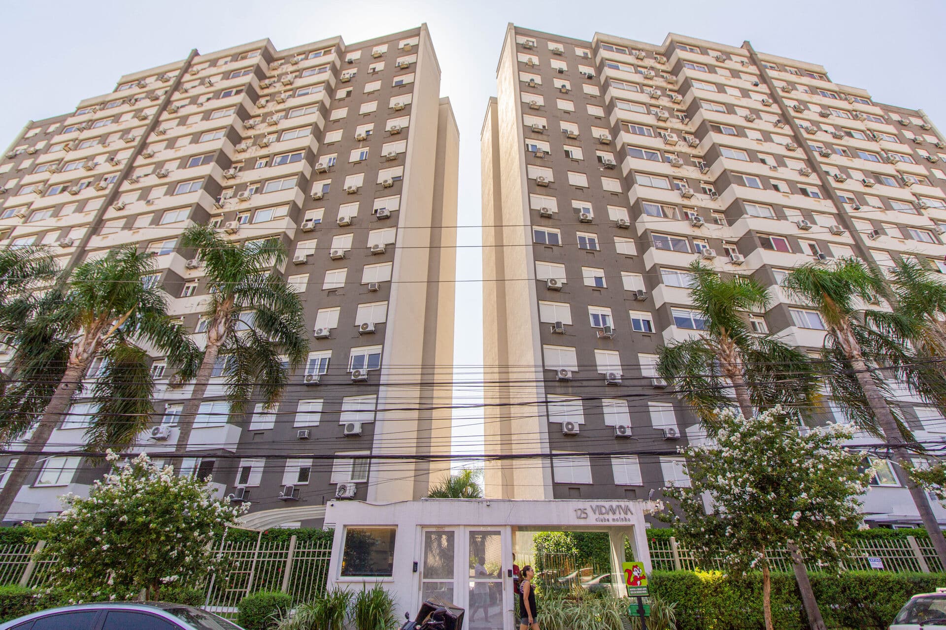 Apartamento de 2 dormitórios com vaga à venda no bairro São João - Porto Alegre/RS
