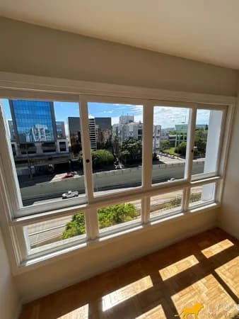 Apartamento em Porto Alegre - Petrópolis