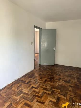 Apartamento 2 dormitórios à venda no bairro Medianeira - Porto Alegre/RS