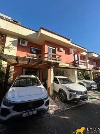 Casa à venda em Condomínio no Petit Village | Bairro Tristeza
