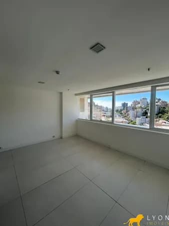DOC | Sala Comercial à Venda com 38m² e Vaga em Porto Alegre RS