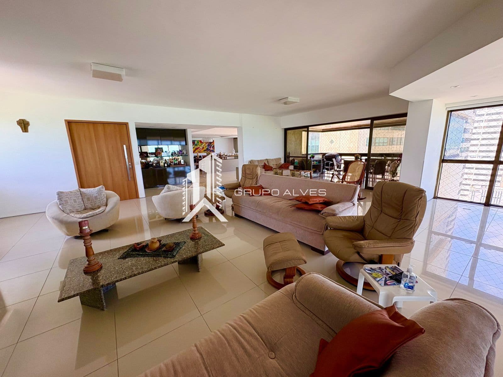 Apartamento com 4 suítes à venda com 510m² em Boa Viagem