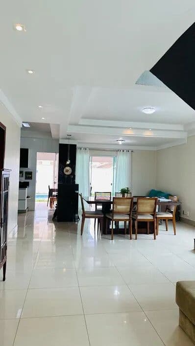 Casa de Condomínio em Goiânia - Loteamento Portal do Sol II