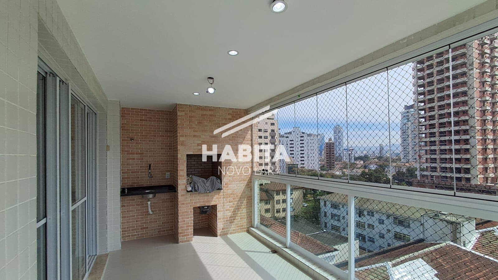 Apartamento Locação com 3 dormitorios - Ponta Praia / Santos