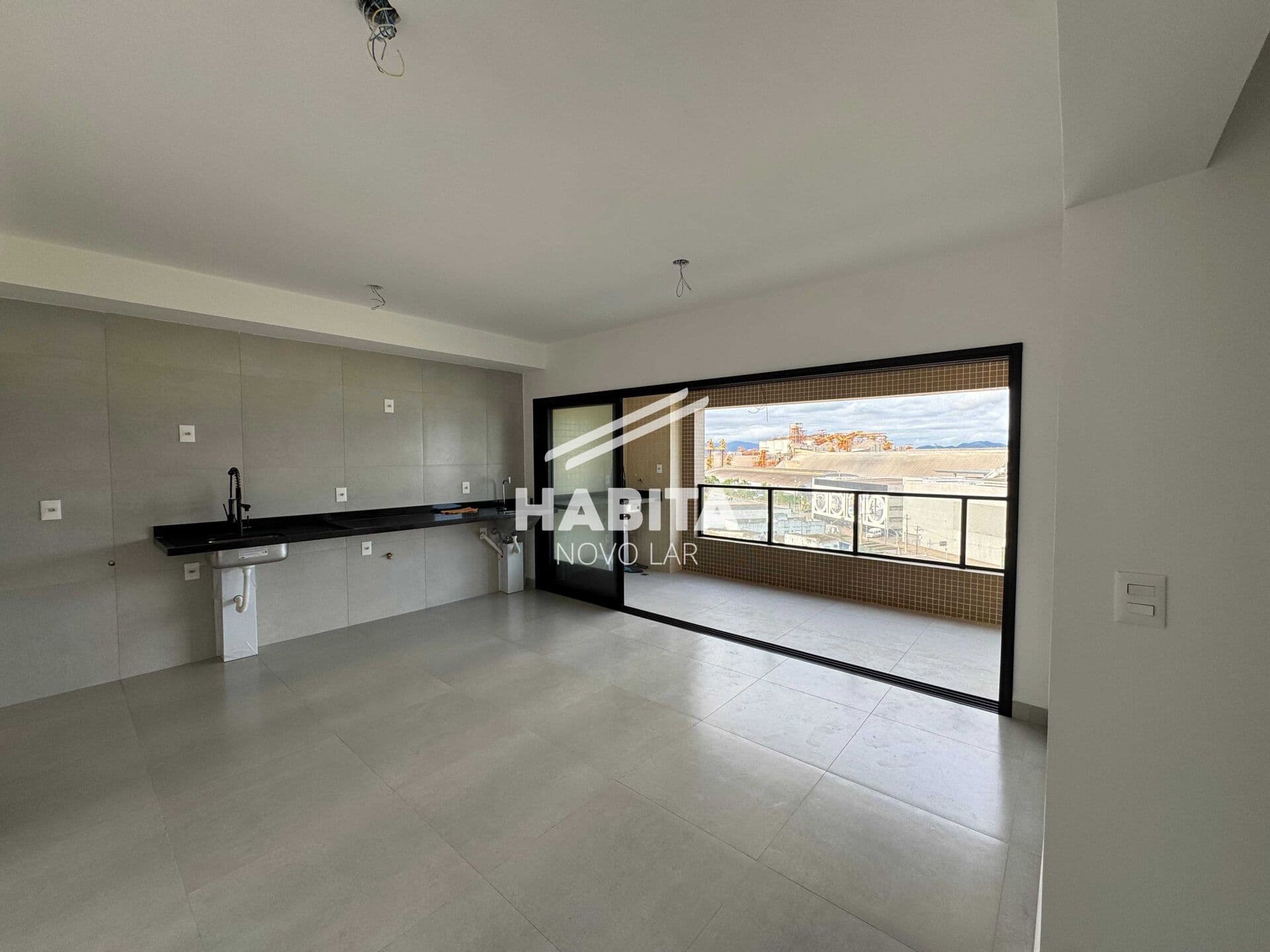 Apartamento em Ponta da Praia, Santos/SP