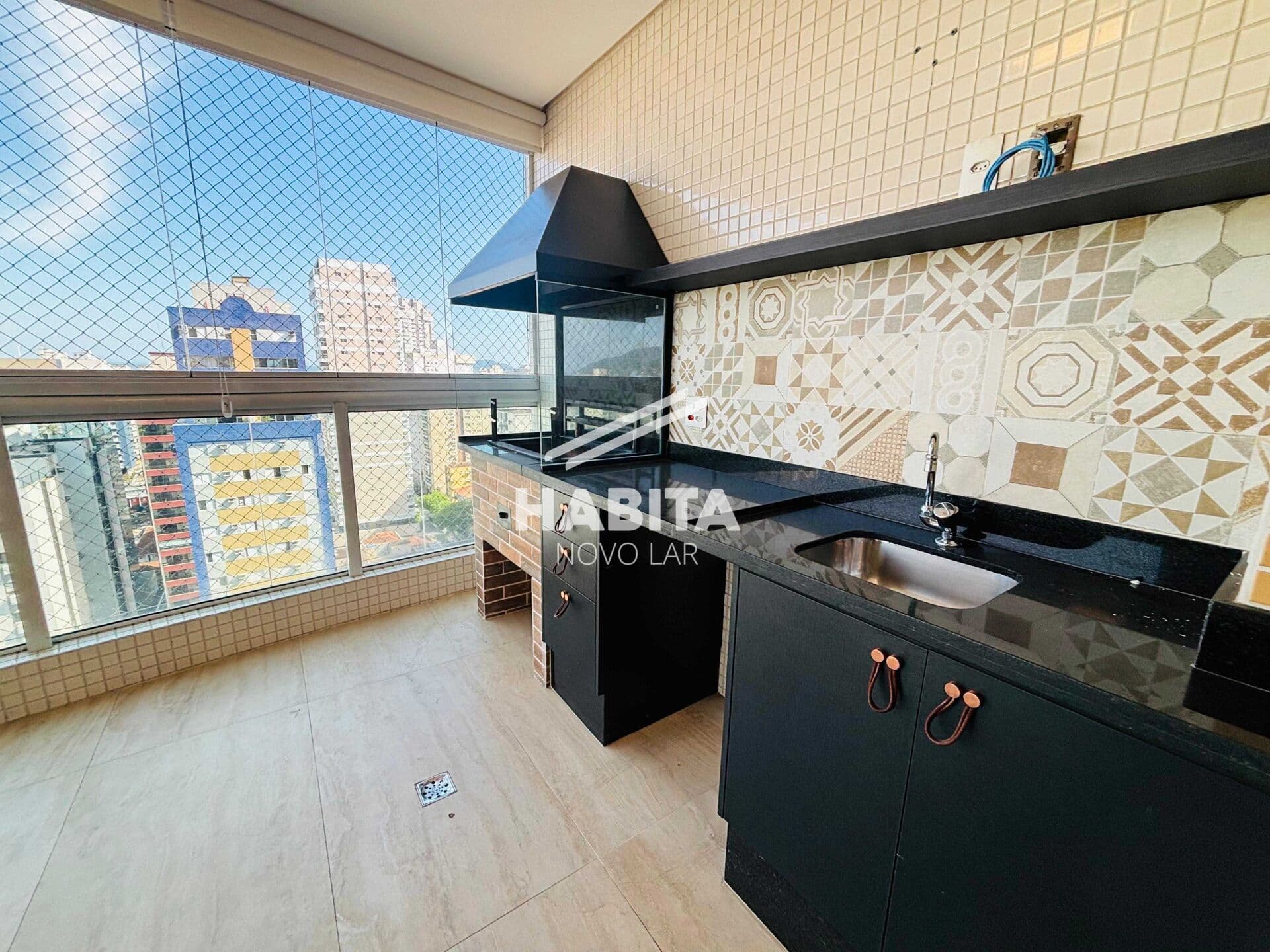 Apartamento Alto Padrão em Boqueirão, Santos/SP