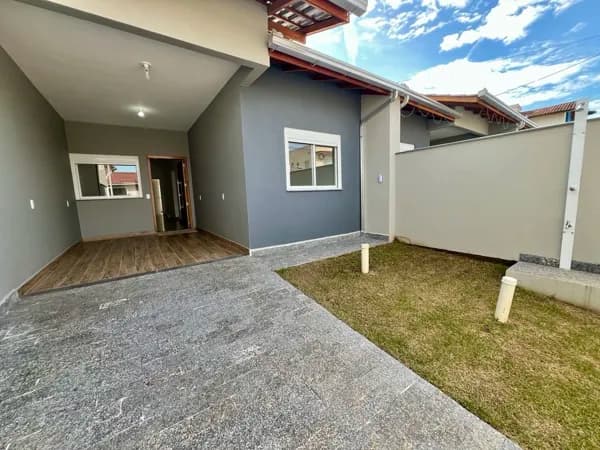 O Charme e o Conforto de Uma Casa Plana Pertinho do Mar em Balneário Piçarras
