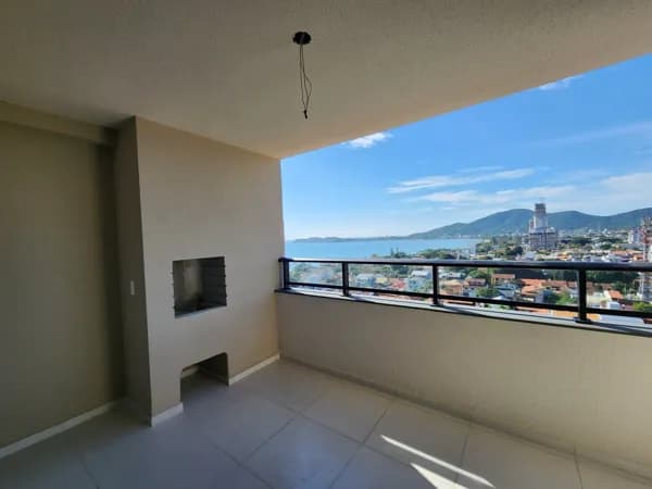 Apartamento vista mar, andar alto e home club completo!