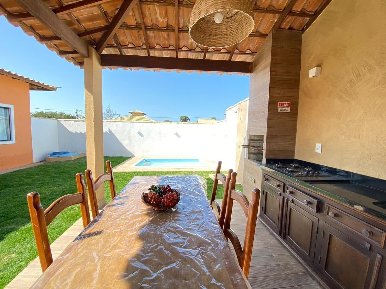 Casa em Condomínio no Bairro Rasa