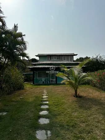 Oportunidade em Ferradura Condomínio fechado