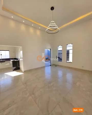 Casa sozinha no lote 3/4