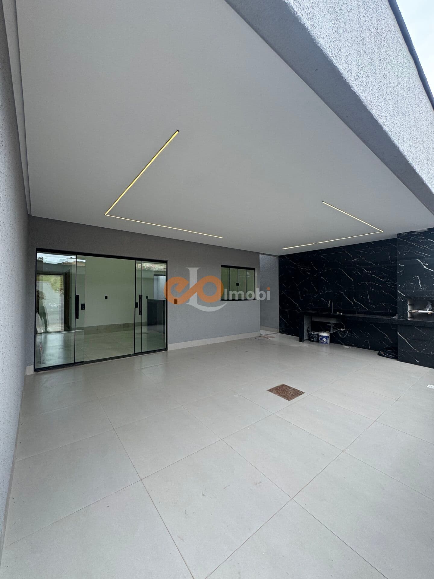 Casa de 2/4 com R$ 9 mil de entrada