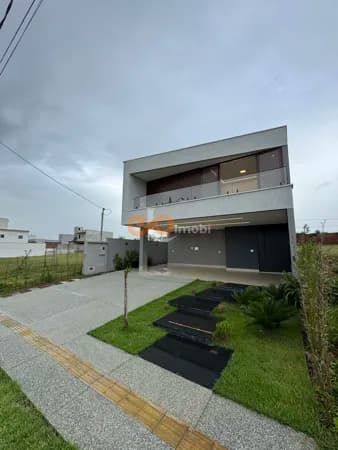 Sobrado de 3 suítes em Condomínio