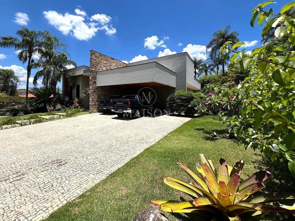 Linda Casa Térrea em Condomínio - Vinhedo