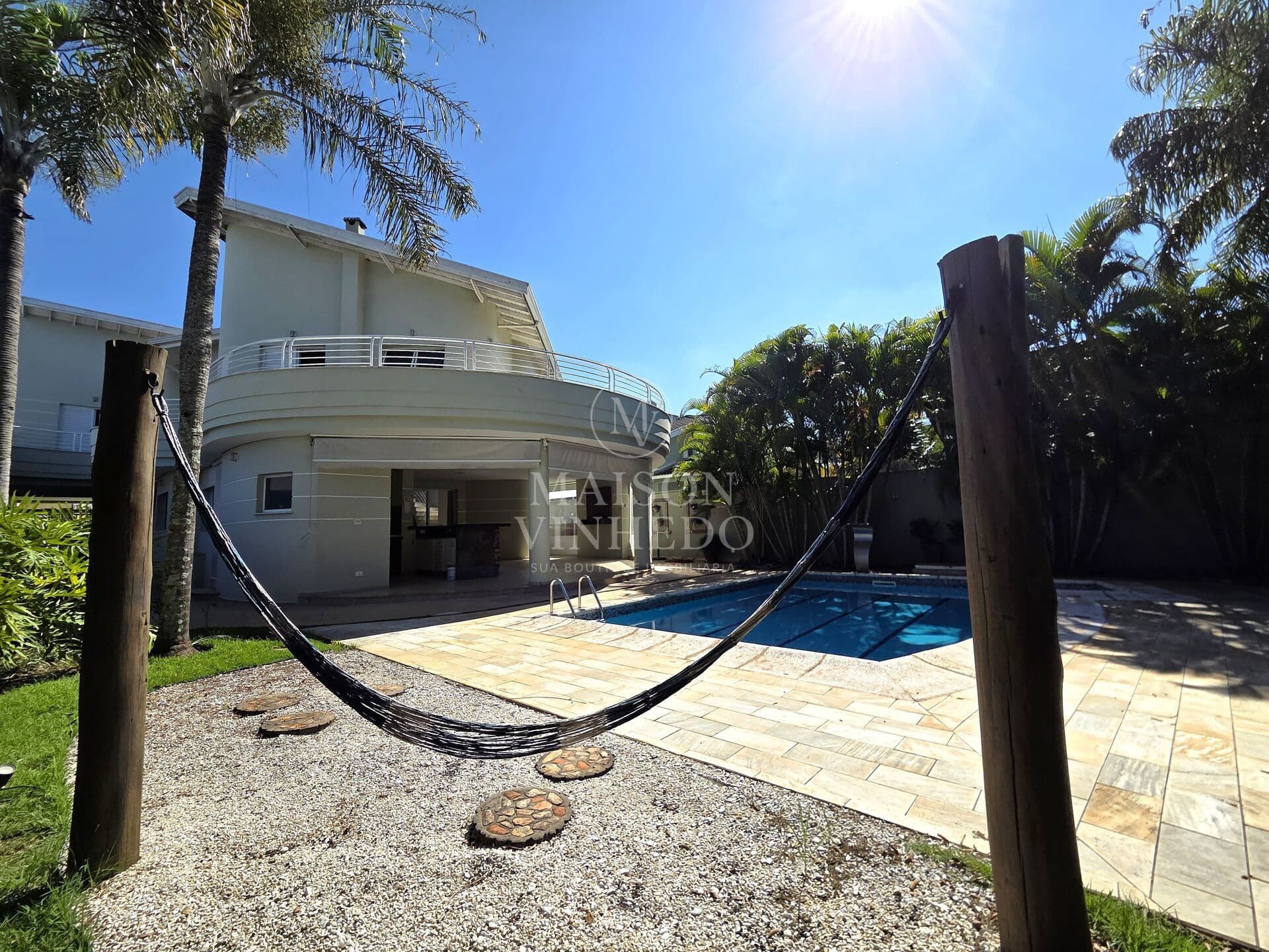 Casa com Piscina e Área Gourmet para Locação no Bosque – Vinhedo