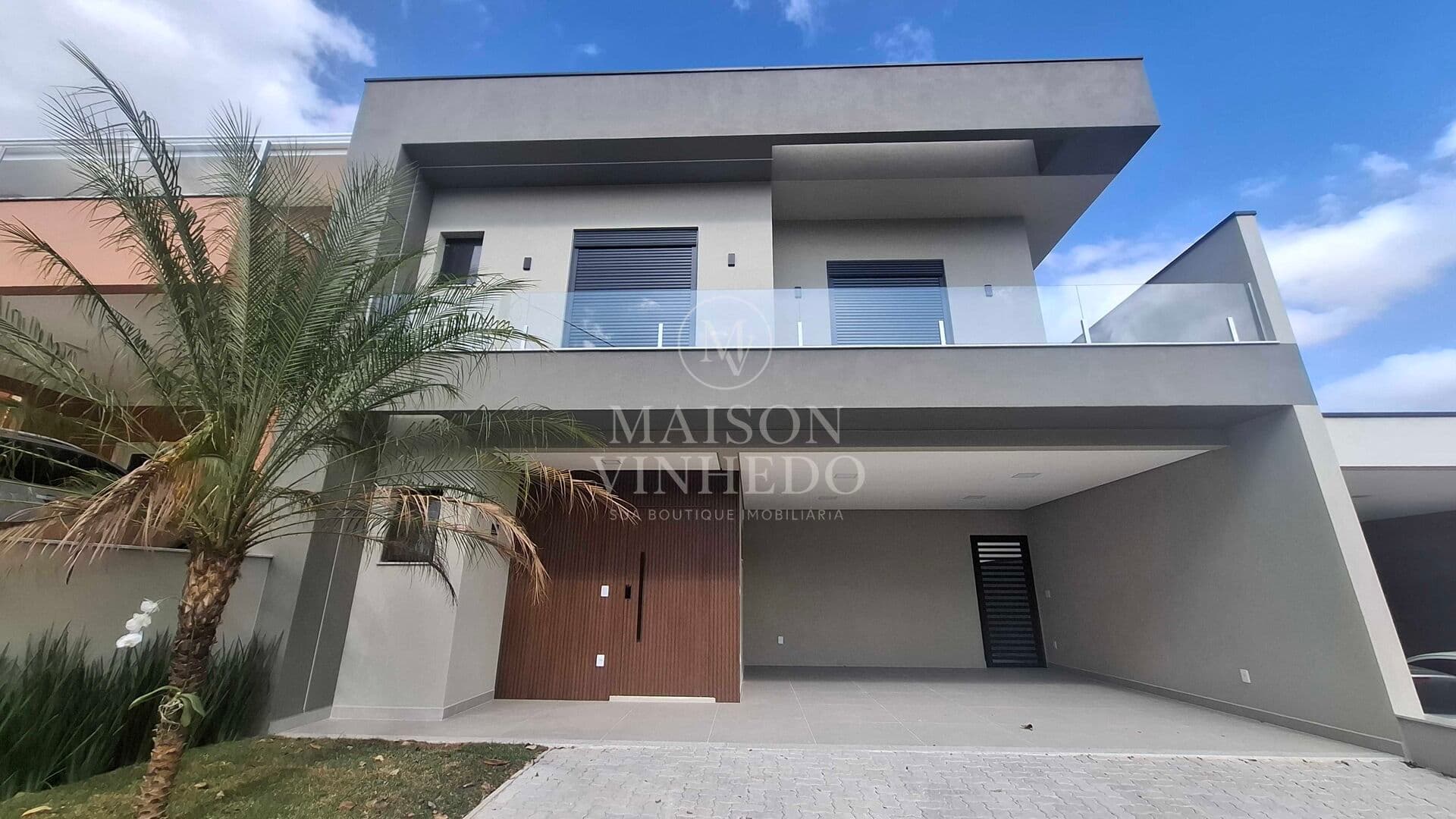 Casa nova com 4 suites em condominio fechado em Vinhedo