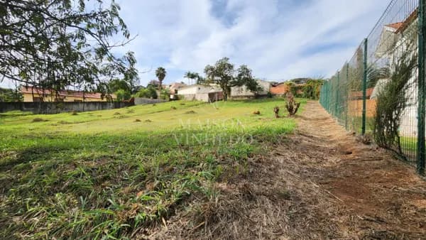 Lote/Terreno em Vinhedo - Marambaia