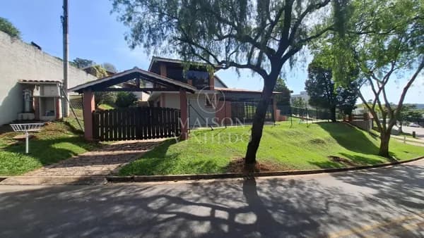 Casa de Condomínio em Vinhedo - Marambaia