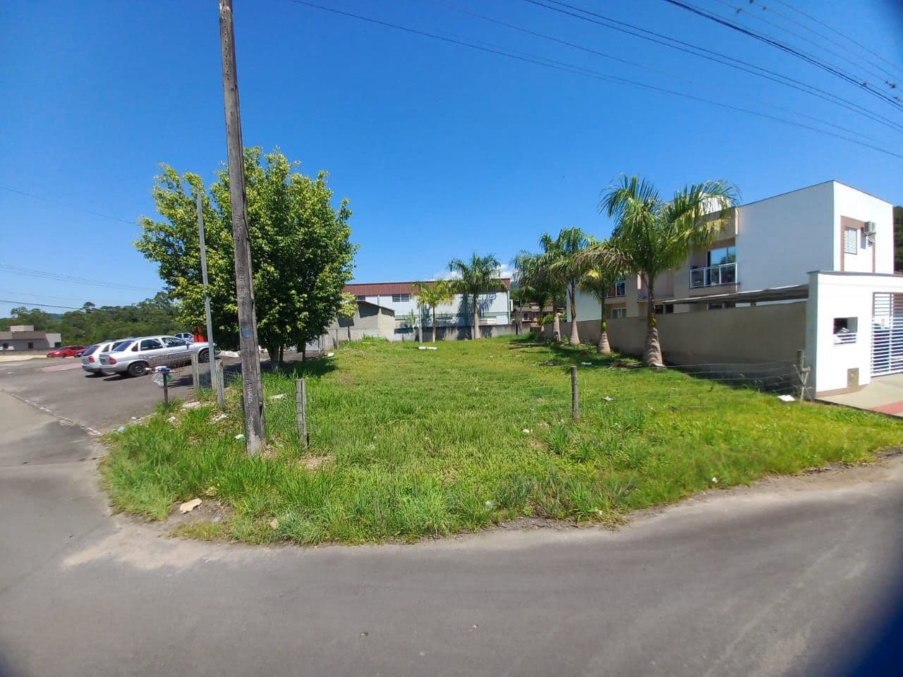 terreno com quase 500m²